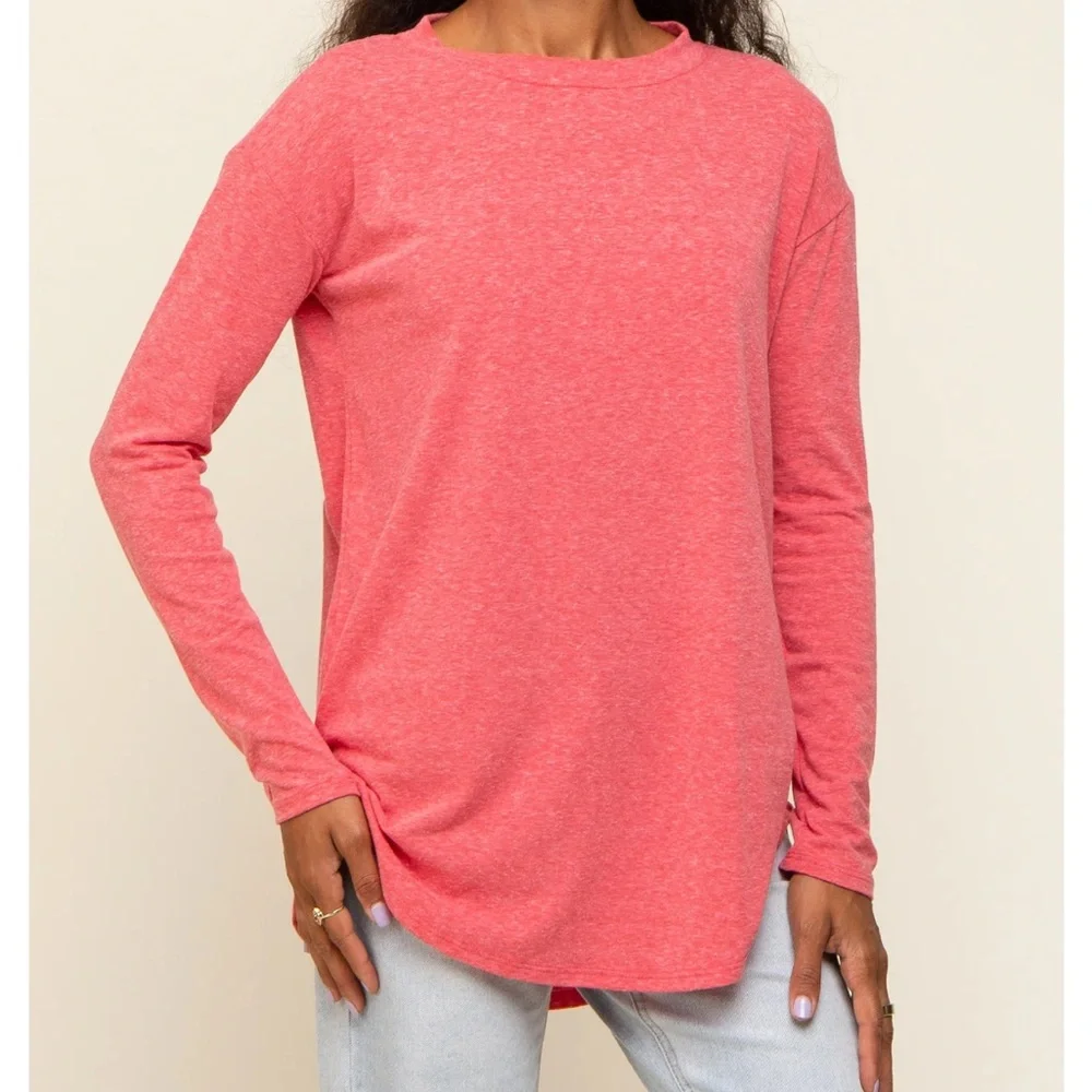 PINK BLUSH RED LONG SLEEVE CURVED HEM TOP - Picture 1 of 4